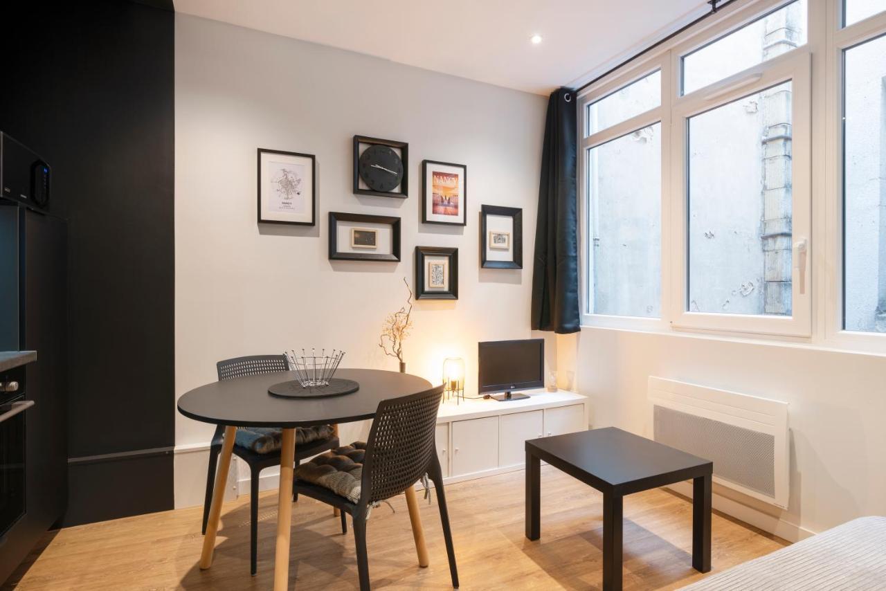 Le Cocon Des Dominicains - Duplex Pour 2, Nancy Apartment Luaran gambar
